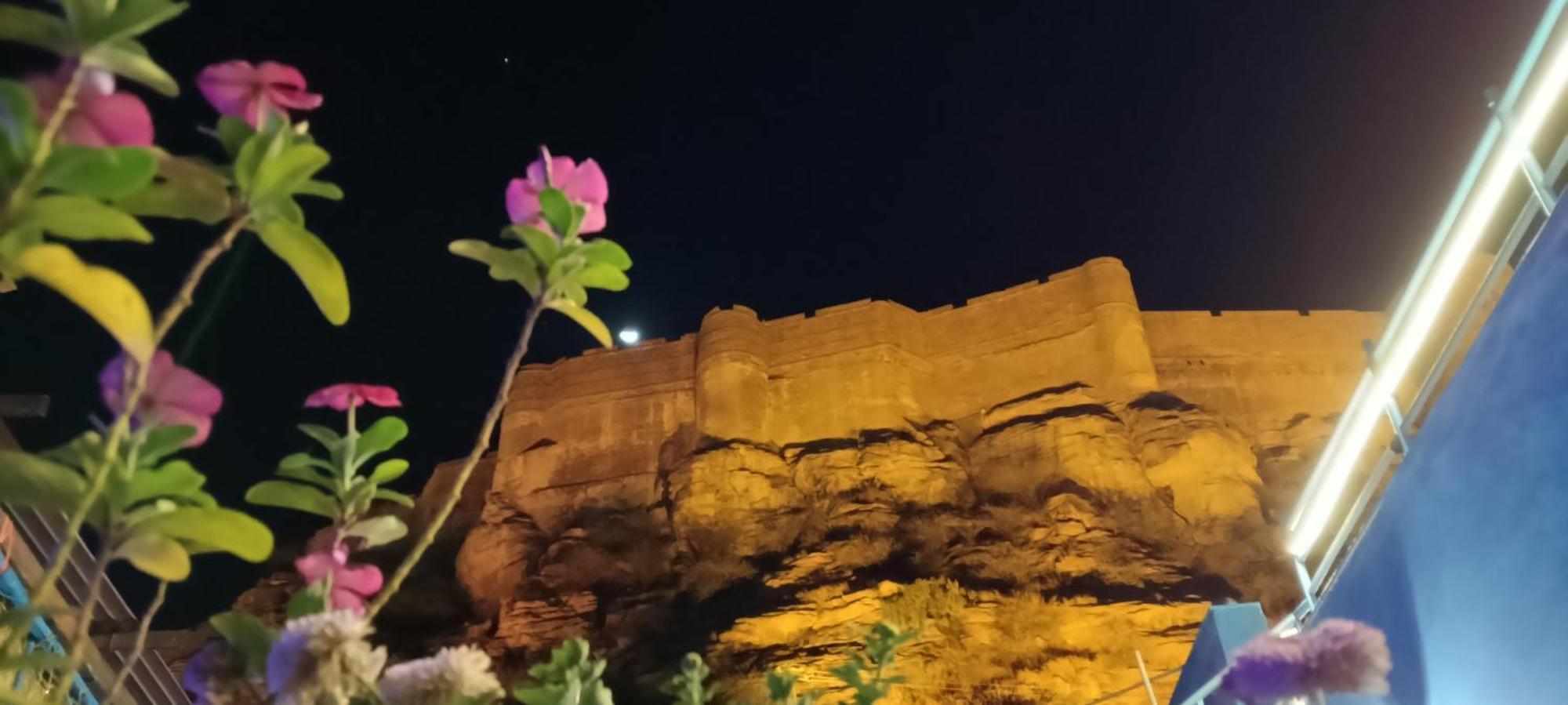 Sunshine Guest House & Restaurant Jodhpur  Exterior foto